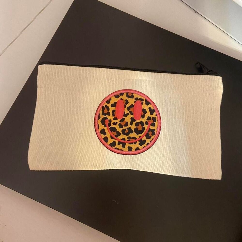 Smiley Leopard Print Zipper Pouch